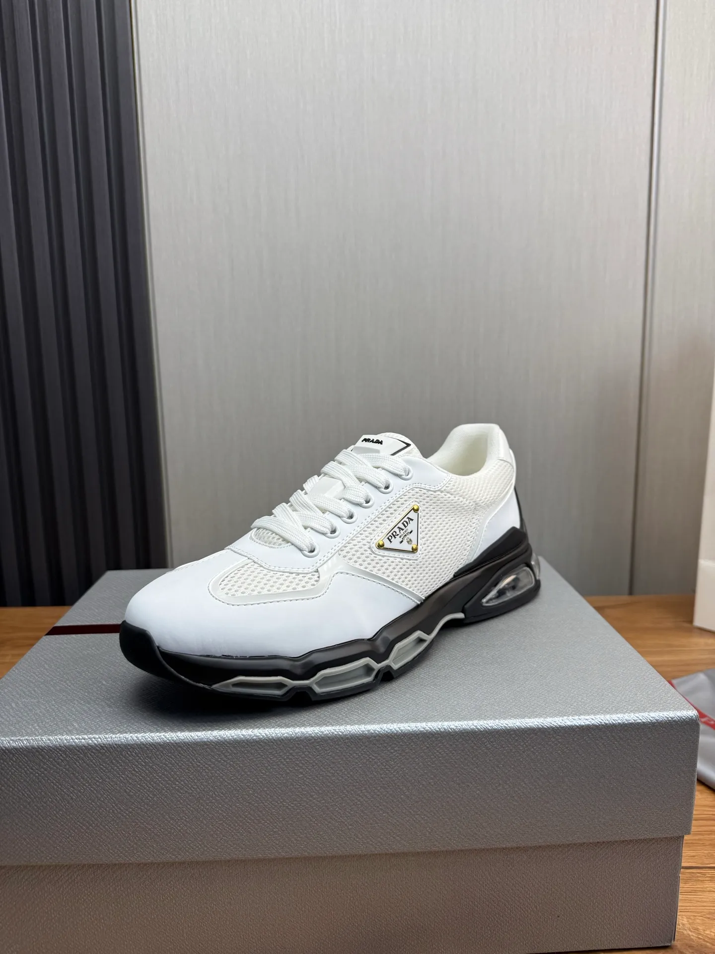 Men's shoes 💰660💰 [PRADA] Men's shoes are popular in the counter, high-quality shipments ✔️Official website synchronization, original imported cowhide with comfortable mesh + cowhide lining, 1⃣️:1⃣️reproduction, original factory air-cushioned original sole, 38-45